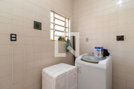 Casa à venda com 380m², 4 quartos e 2 vagasÁrea de Serviço