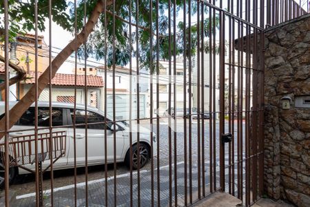 Casa à venda com 380m², 4 quartos e 2 vagasEntrada