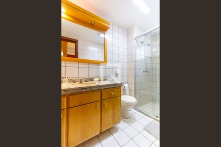 Apartamento à venda com 147m², 3 quartos e 2 vagas Apartamento à venda com 147m², 3 quartos e 2 vagasBanheiro da Suíte 2