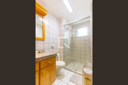 Apartamento à venda com 147m², 3 quartos e 2 vagas Apartamento à venda com 147m², 3 quartos e 2 vagasBanheiro da Suíte 2