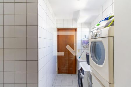 Apartamento à venda com 147m², 3 quartos e 2 vagas Apartamento à venda com 147m², 3 quartos e 2 vagasÁrea de Serviço