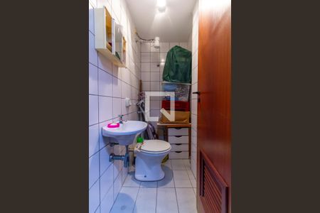 Apartamento à venda com 147m², 3 quartos e 2 vagas Apartamento à venda com 147m², 3 quartos e 2 vagasBanheiro de serviço