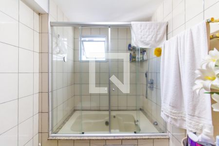 Apartamento à venda com 147m², 3 quartos e 2 vagas Apartamento à venda com 147m², 3 quartos e 2 vagasBanheiro da Suíte 1