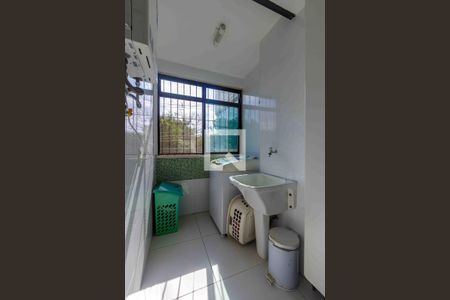 Apartamento à venda com 97m², 3 quartos e 1 vagaÁrea de Serviço