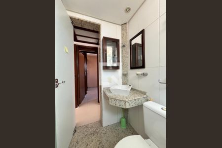 Apartamento à venda com 63m², 2 quartos e 1 vaga Apartamento à venda com 63m², 2 quartos e 1 vagaBanheiro