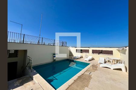 Apartamento à venda com 63m², 2 quartos e 1 vaga Apartamento à venda com 63m², 2 quartos e 1 vagaÁrea comum - Piscina