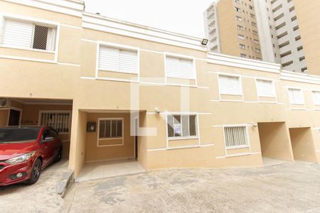 Casa de condomínio à venda com 69m², 2 quartos e 1 vaga Casa de condomínio à venda com 69m², 2 quartos e 1 vagaFachada da Casa