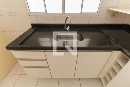 Casa de condomínio à venda com 69m², 2 quartos e 1 vaga Casa de condomínio à venda com 69m², 2 quartos e 1 vagaCozinha