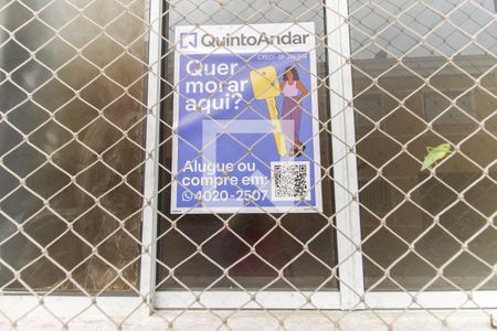 Casa de condomínio à venda com 69m², 2 quartos e 1 vaga Casa de condomínio à venda com 69m², 2 quartos e 1 vagaJanela + Placa