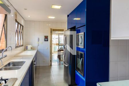 Apartamento à venda com 190m², 4 quartos e 3 vagas Apartamento à venda com 190m², 4 quartos e 3 vagasCozinha