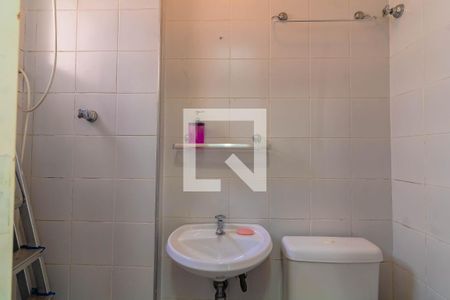 Apartamento à venda com 190m², 4 quartos e 3 vagas Apartamento à venda com 190m², 4 quartos e 3 vagasBanheiro de Serviço