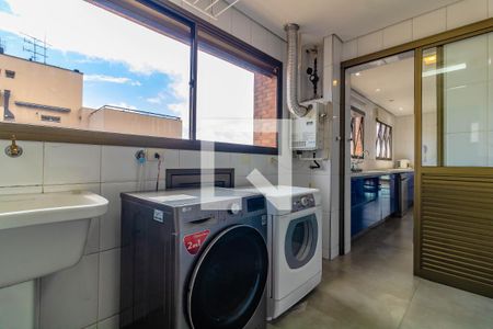 Apartamento à venda com 190m², 4 quartos e 3 vagas Apartamento à venda com 190m², 4 quartos e 3 vagasÁrea de Serviço