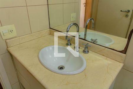 Apartamento à venda com 190m², 4 quartos e 3 vagas Apartamento à venda com 190m², 4 quartos e 3 vagasBanheiro - Quarto