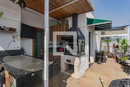 Apartamento à venda com 105m², 2 quartos e 1 vaga Apartamento à venda com 105m², 2 quartos e 1 vagaCoberturaCobertura