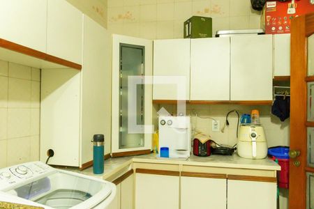 Casa à venda com 261m², 3 quartos e 1 vaga Casa à venda com 261m², 3 quartos e 1 vagaÁrea de Serviço