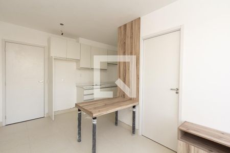 Sala/Cozinha de apartamento para alugar com 2 quartos, 40m² em Indianópolis, São Paulo