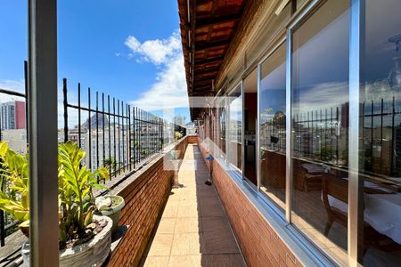 Apartamento para alugar com 4 quartos, 398m² em Catete, Rio de Janeiro