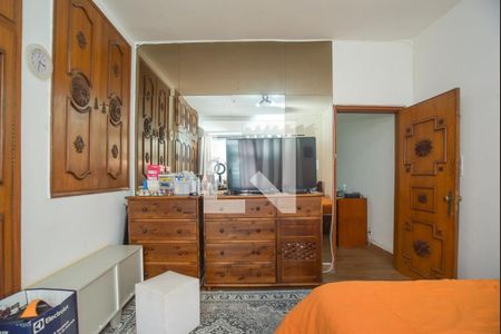 Casa à venda com 140m², 2 quartos e 2 vagas