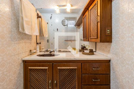 Apartamento à venda com 130m², 3 quartos e 1 vagaBanheiro da Suite