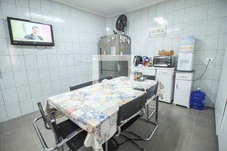 Casa à venda com 258m², 4 quartos e 4 vagas Casa à venda com 258m², 4 quartos e 4 vagasCozinha