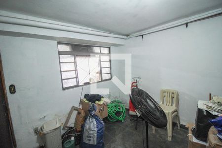 Casa à venda com 258m², 4 quartos e 4 vagas Casa à venda com 258m², 4 quartos e 4 vagasQuarto de Serviço