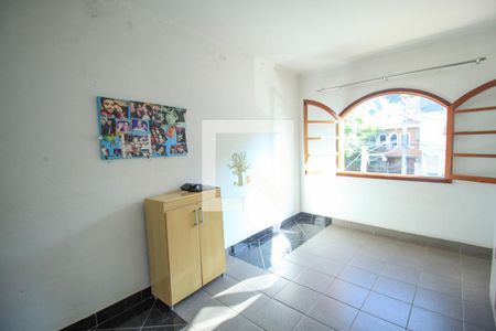 Casa à venda com 258m², 4 quartos e 4 vagas Casa à venda com 258m², 4 quartos e 4 vagasQuarto 2