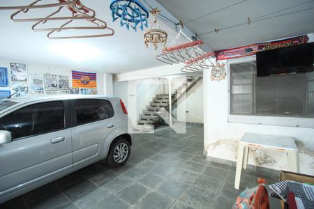 Casa à venda com 258m², 4 quartos e 4 vagas Casa à venda com 258m², 4 quartos e 4 vagasGaragem