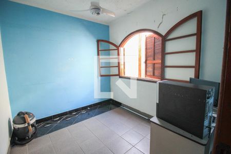 Casa à venda com 258m², 4 quartos e 4 vagas Casa à venda com 258m², 4 quartos e 4 vagasQuarto 3