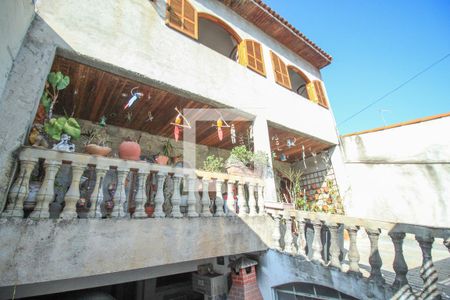 Casa à venda com 258m², 4 quartos e 4 vagas Casa à venda com 258m², 4 quartos e 4 vagasÁrea Externa