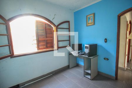 Casa à venda com 258m², 4 quartos e 4 vagas Casa à venda com 258m², 4 quartos e 4 vagasQuarto 3