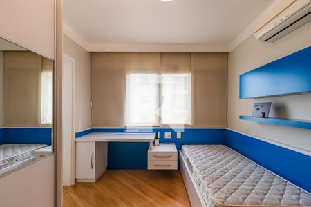 Apartamento à venda com 284m², 4 quartos e 4 vagas Apartamento à venda com 284m², 4 quartos e 4 vagasSuíte 1