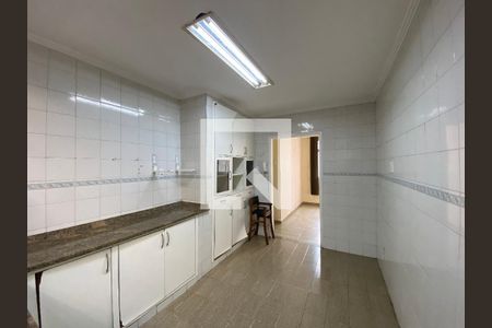 Apartamento à venda com 120m², 2 quartos e 2 vagas Apartamento à venda com 120m², 2 quartos e 2 vagasCozinha