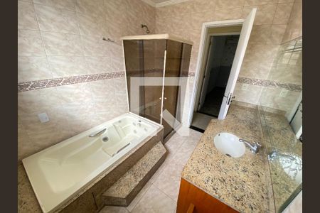 Apartamento à venda com 120m², 2 quartos e 2 vagas Apartamento à venda com 120m², 2 quartos e 2 vagasBanheiro
