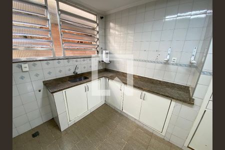 Apartamento à venda com 120m², 2 quartos e 2 vagas Apartamento à venda com 120m², 2 quartos e 2 vagasCozinha