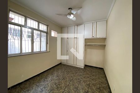 Apartamento à venda com 120m², 2 quartos e 2 vagas Apartamento à venda com 120m², 2 quartos e 2 vagasQuarto