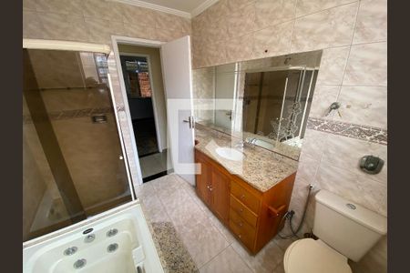 Apartamento à venda com 120m², 2 quartos e 2 vagas Apartamento à venda com 120m², 2 quartos e 2 vagasBanheiro