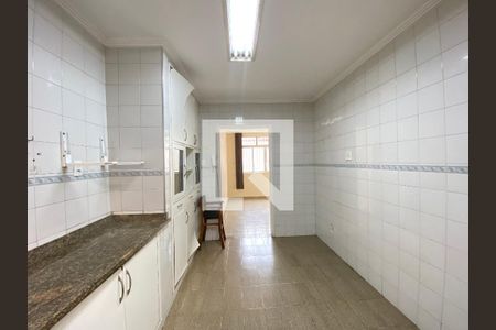 Apartamento à venda com 120m², 2 quartos e 2 vagas Apartamento à venda com 120m², 2 quartos e 2 vagasCozinha