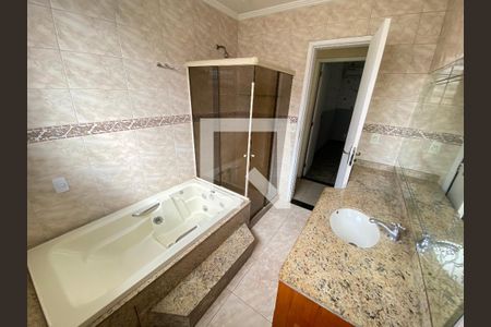 Apartamento à venda com 120m², 2 quartos e 2 vagas Apartamento à venda com 120m², 2 quartos e 2 vagasBanheiro