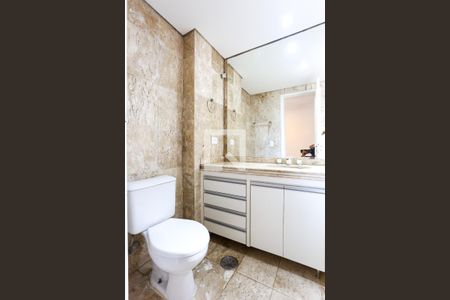 Apartamento à venda com 105m², 3 quartos e 2 vagasBanheiro da Suíte 1