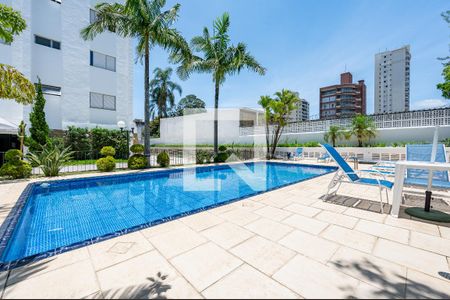 Apartamento à venda com 98m², 3 quartos e 2 vagas Apartamento à venda com 98m², 3 quartos e 2 vagasÁrea comum - Piscina