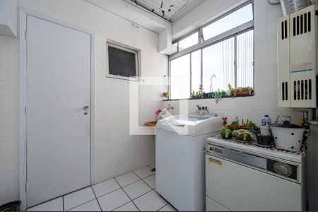 Apartamento à venda com 98m², 3 quartos e 2 vagas Apartamento à venda com 98m², 3 quartos e 2 vagasÁrea de Serviço