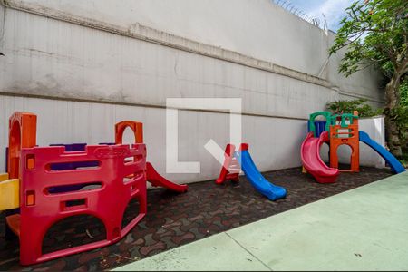 Apartamento à venda com 98m², 3 quartos e 2 vagas Apartamento à venda com 98m², 3 quartos e 2 vagasÁrea comum - Playground