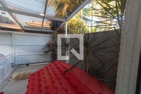 Casa à venda com 200m², 3 quartos e 4 vagas Casa à venda com 200m², 3 quartos e 4 vagasVista da Suíte 2