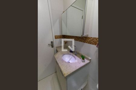 Casa à venda com 200m², 3 quartos e 4 vagas Casa à venda com 200m², 3 quartos e 4 vagasBanheiro da Suíte 2