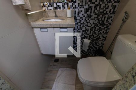 Casa à venda com 200m², 3 quartos e 4 vagas Casa à venda com 200m², 3 quartos e 4 vagasLavabo