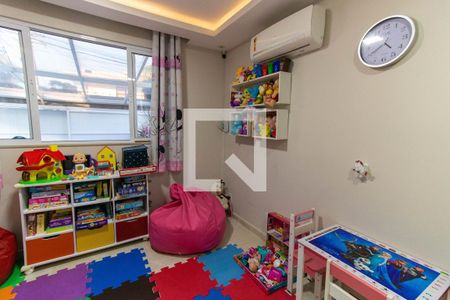 Casa à venda com 200m², 3 quartos e 4 vagas Casa à venda com 200m², 3 quartos e 4 vagasSuíte 2