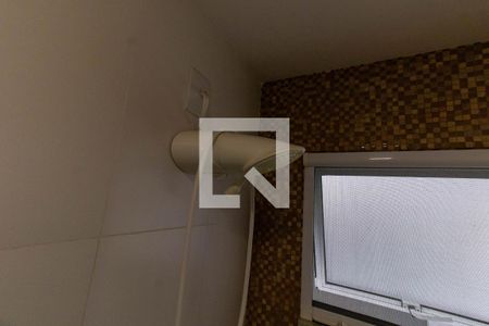 Casa à venda com 200m², 3 quartos e 4 vagas Casa à venda com 200m², 3 quartos e 4 vagasChuveiro da Suíte 2