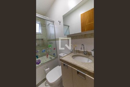 Casa à venda com 200m², 3 quartos e 4 vagas Casa à venda com 200m², 3 quartos e 4 vagasBanheiro da Suíte 3