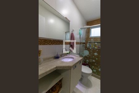 Casa à venda com 200m², 3 quartos e 4 vagas Casa à venda com 200m², 3 quartos e 4 vagasBanheiro da Suíte 2