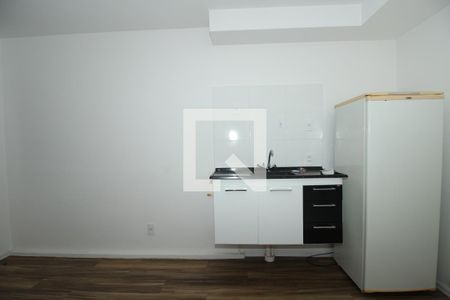 Sala/Cozinha de apartamento para alugar com 1 quarto, 25m² em Paraisópolis, São Paulo